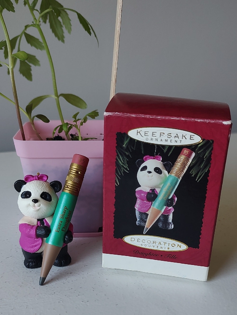 © 1995 Hallmark Extra Sharp Daughter Keepsake Ornament In Original Box